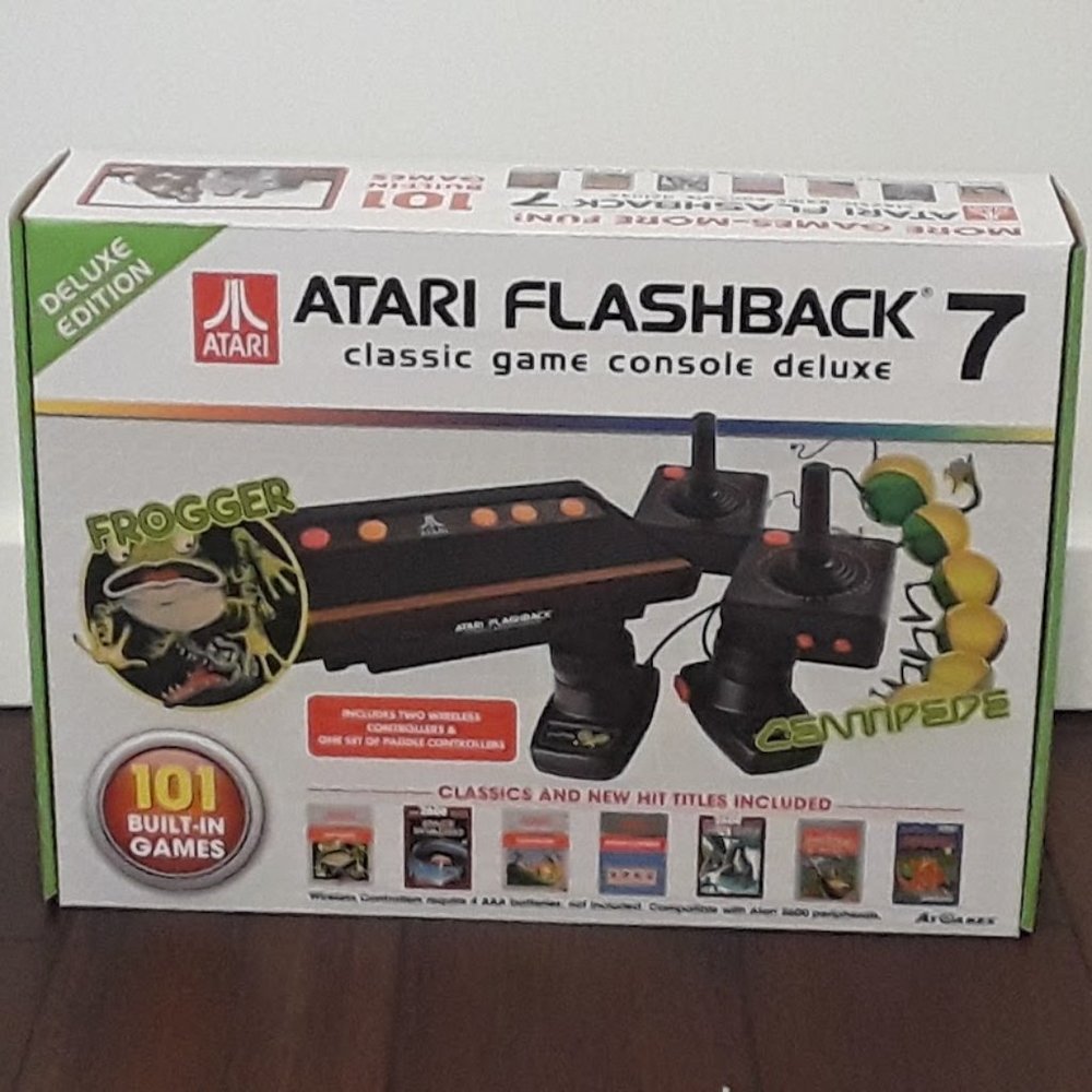 Atari Flashback 7 - Classic Game Console Deluxe